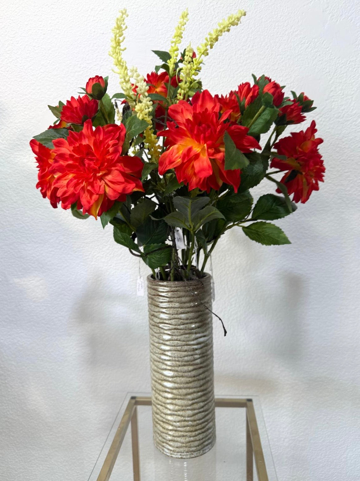 Rode dahlia's