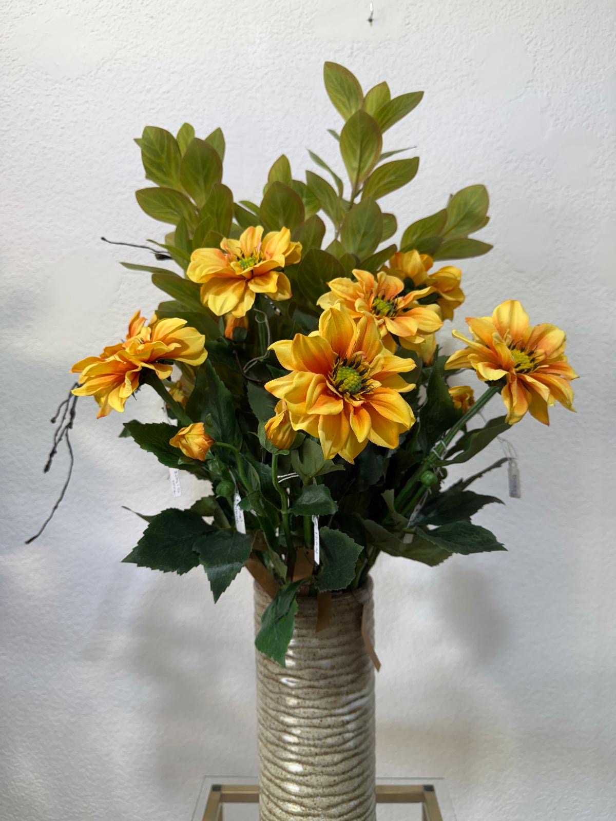 Gele dahlia's