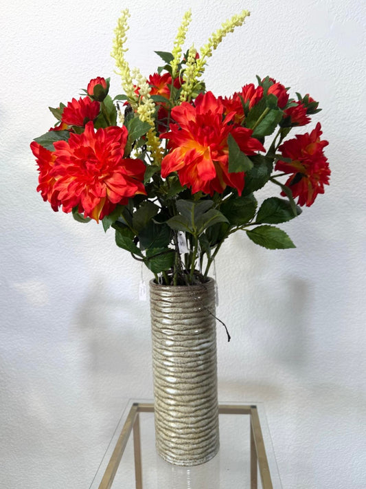 Rode dahlia's